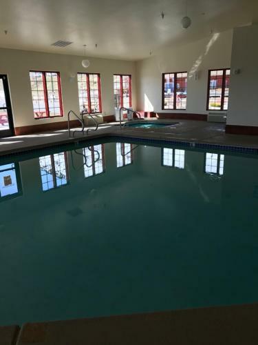 Hotel Silverland Inn & Suites