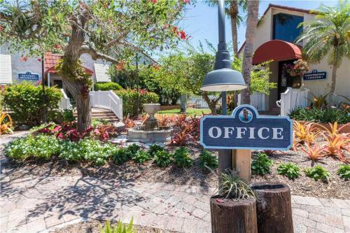 Apartamento East Gulf Condo #122