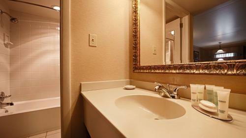 Hotel Best Western Plus Revere Inn & Suites