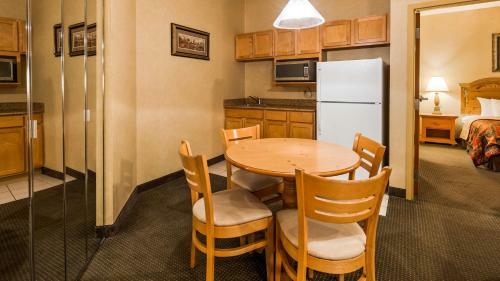 Hotel Best Western Plus Revere Inn & Suites