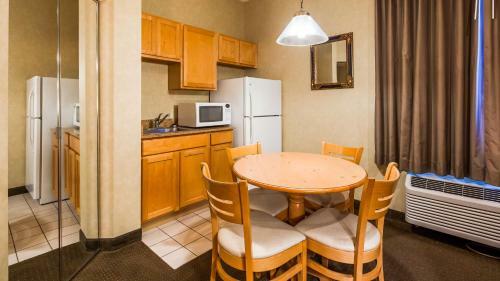 Hotel Best Western Plus Revere Inn & Suites