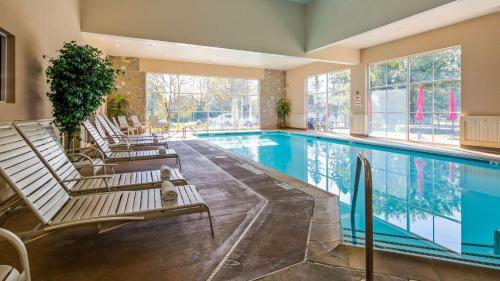 Hotel Best Western Plus Revere Inn & Suites