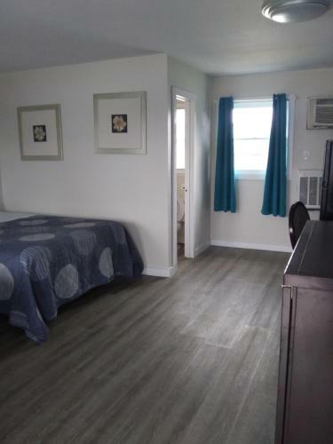 Oak Grove Motel
