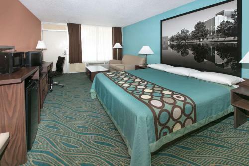 Hotel Super 8 By Wyndham Duncan