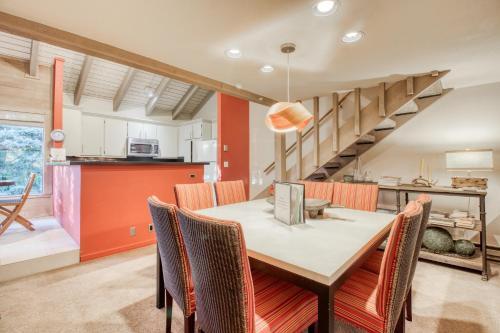 Snow Creek Retreat