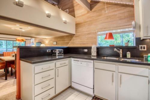 Snow Creek Retreat