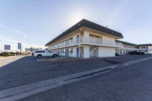 Hotel Motel 6 Deming