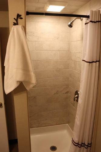 Hotel Lone Fir Resort