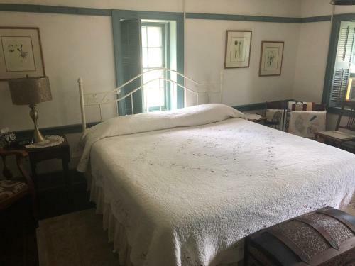 Headley Inn Bed And Breakfast