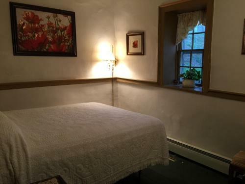 Headley Inn Bed And Breakfast