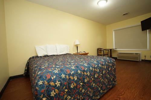 River Heights Motel