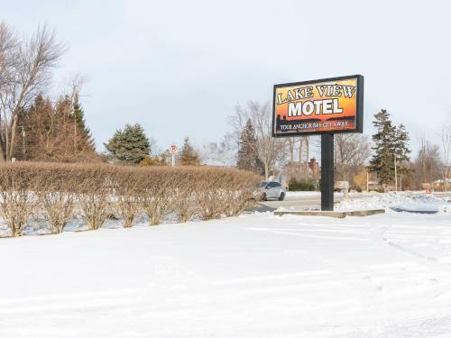 Lakeview Motel - 3 Mi From Harbor Oaks Hospital