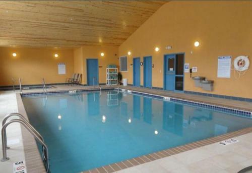 Hotel Canby Inn And Suites