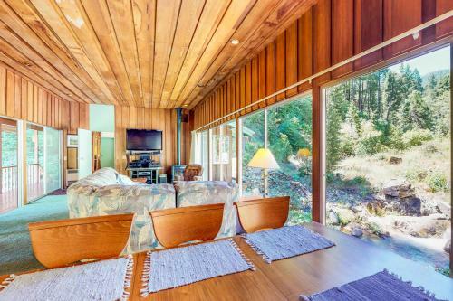 Sierra Bridge House