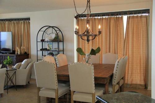 Apartamento Windward Pointe 605