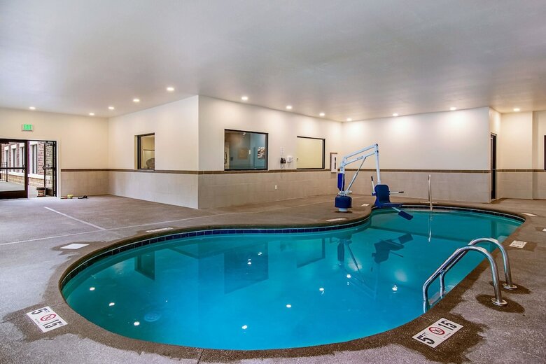 Hotel Comfort Suites