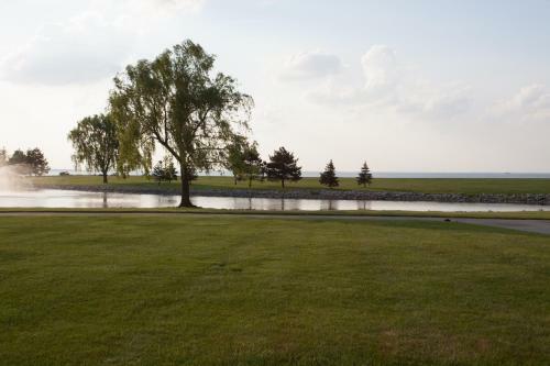 Hotel Maumee Bay State Park Lodge