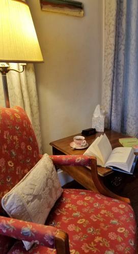 Centennial House Bed And Breakfast