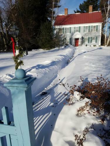 Centennial House Bed And Breakfast