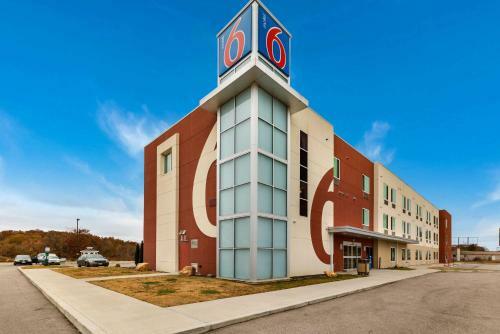Hotel Motel 6 Poplar Bluff