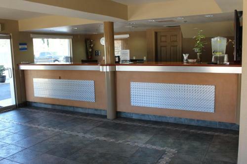 Hotel Cajon Pass Inn