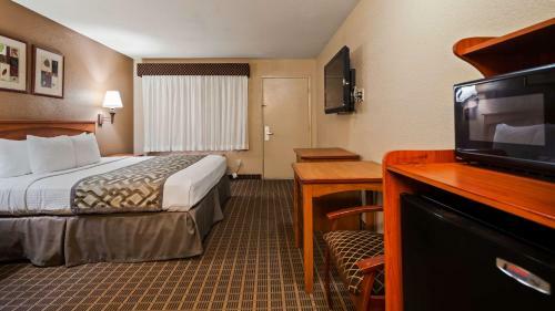 Hotel Cajon Pass Inn