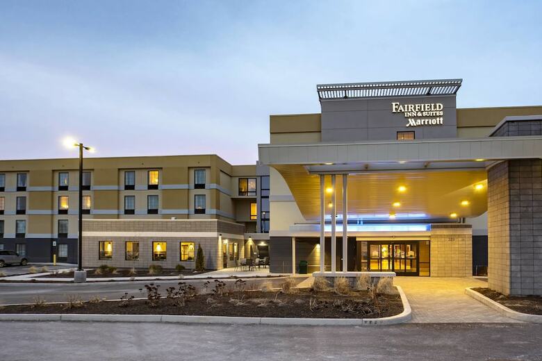 Hotel Fairfield Inn & Suites By Marriott Springfield Holyoke