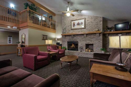 Posada Americinn By Wyndham Grundy Center