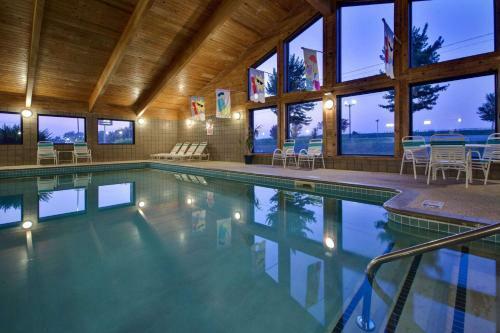 Posada Americinn By Wyndham Grundy Center
