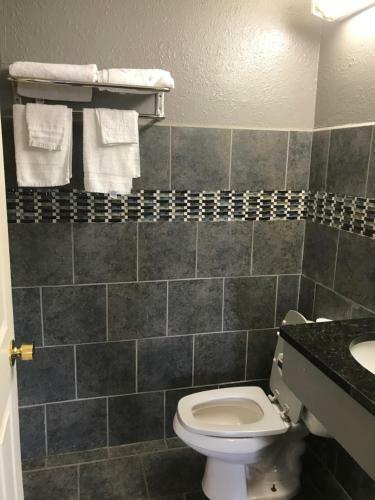 Hotel Economy Inn