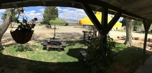 Olancha Rv Park And Motel