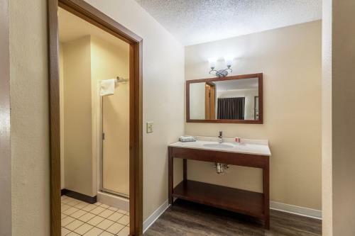 Hotel Econo Lodge - Valley City