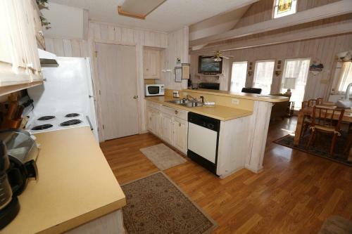Pine Mountain Club Chalets