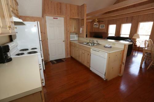 Pine Mountain Club Chalets