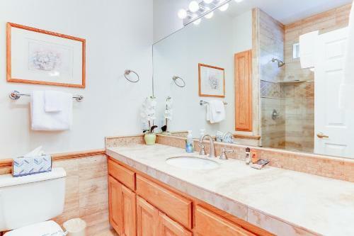2 Dixie Mt-ac-hot Tub-4br/3ba