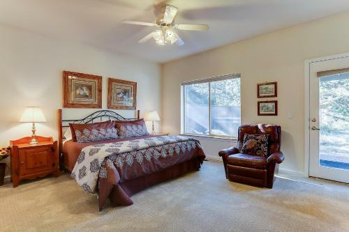 2 Dixie Mt-ac-hot Tub-4br/3ba
