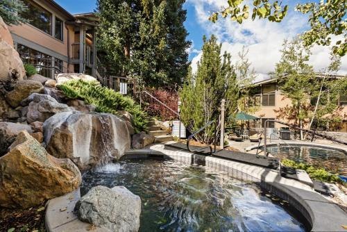 60 Fall Lane Sonnenblick #3 Townhouse