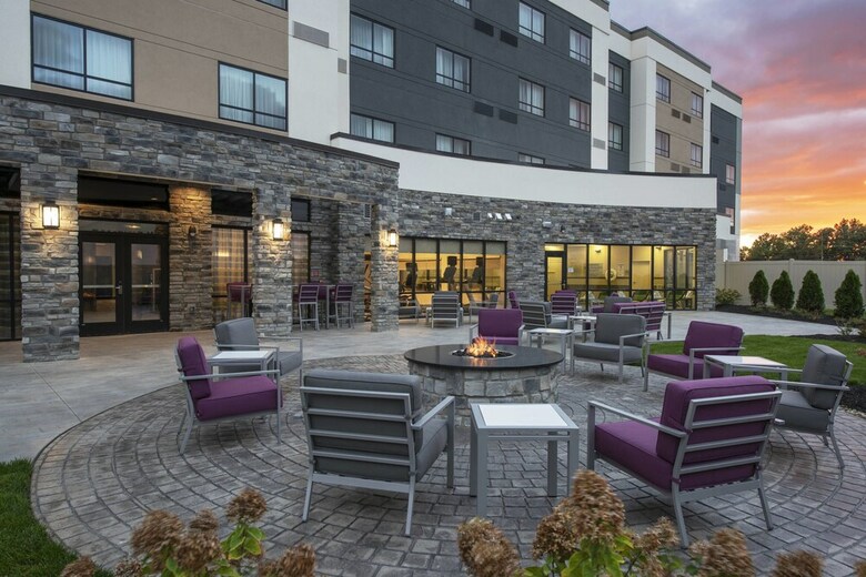 Hotel Courtyard By Marriott Cleveland Elyria