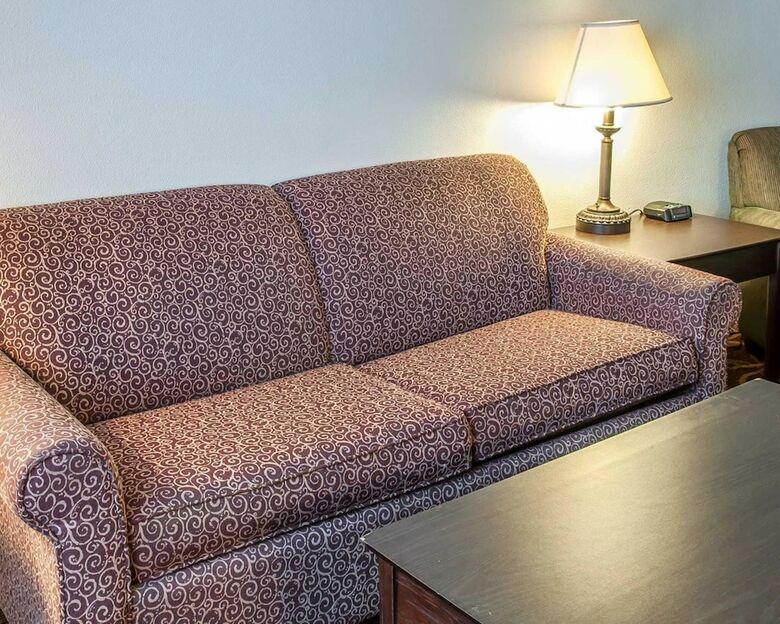 Hotel Quality Inn & Suites
