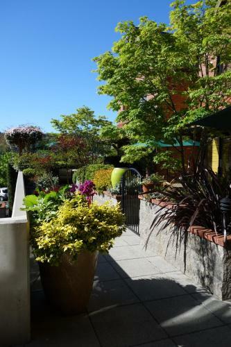 Hotel The Eagle Harbor Inn