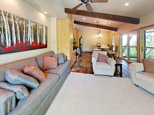 Apartamento 35 Upper Woodbridge Rd Condo Unit 19ef