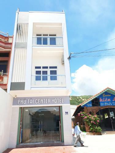 Ph� T�i Center Hotel