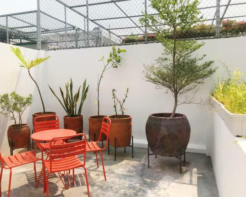 Larose Cafe I Bed & Breakfast