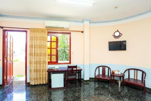 Hotel Kh�ch S?n Ninh Thu?n