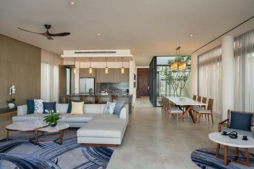 Hotel Melia Ho Tram Beach Resort