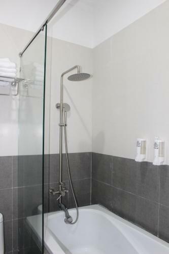 Hotel Minh Quang