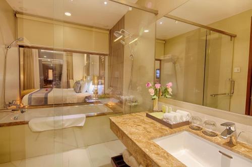 The Mira Hotel