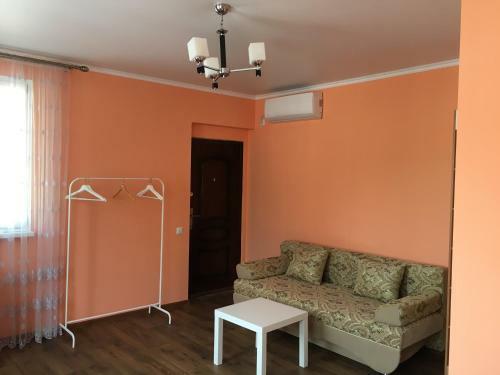Hostal Guest House On Shakirbay 11