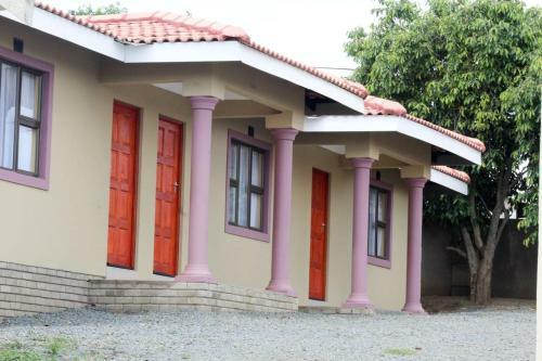 Hostal Mbopha Guest House
