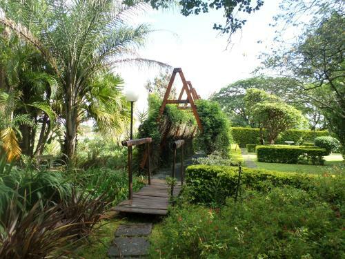 Hostal Rose & Ivy Guesthouse